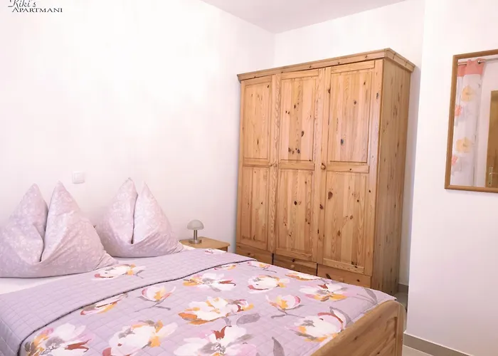 Kiki's 아파트 파자나